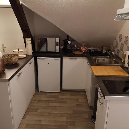 Logement Cosy Renove Au Pied De La Cathedrale Avec Climatisation ランス エクステリア 写真
