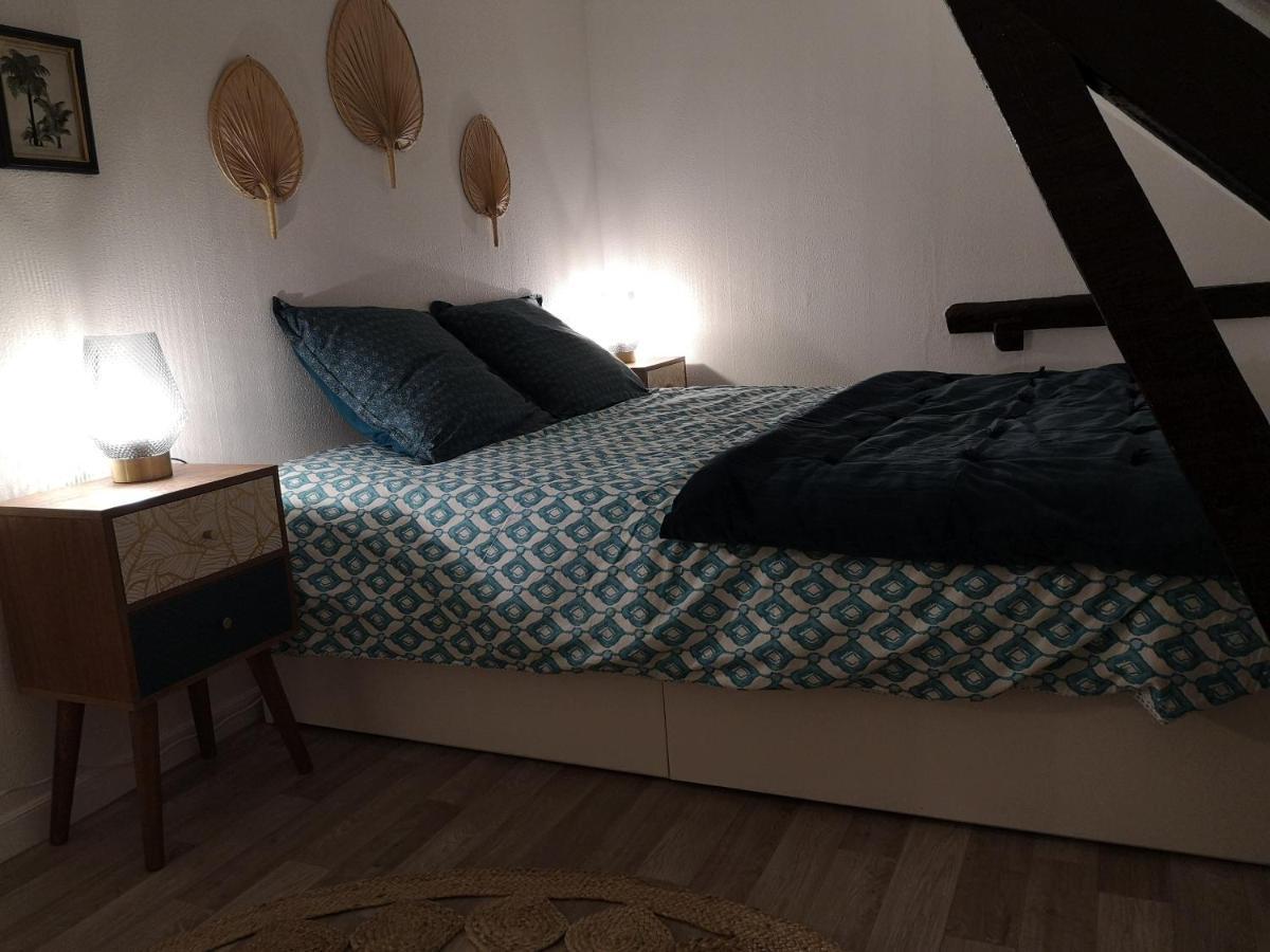 Logement Cosy Renove Au Pied De La Cathedrale Avec Climatisation ランス エクステリア 写真
